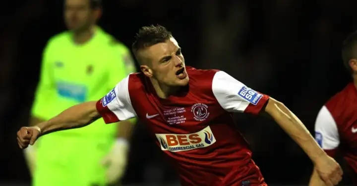 爱游戏官网-关于瓦尔迪火线登场，莱斯特城迎战顶尖球队的信息