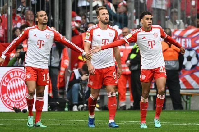 爱游戏官网网页版入口-拜仁慕尼黑球员集体训练备战