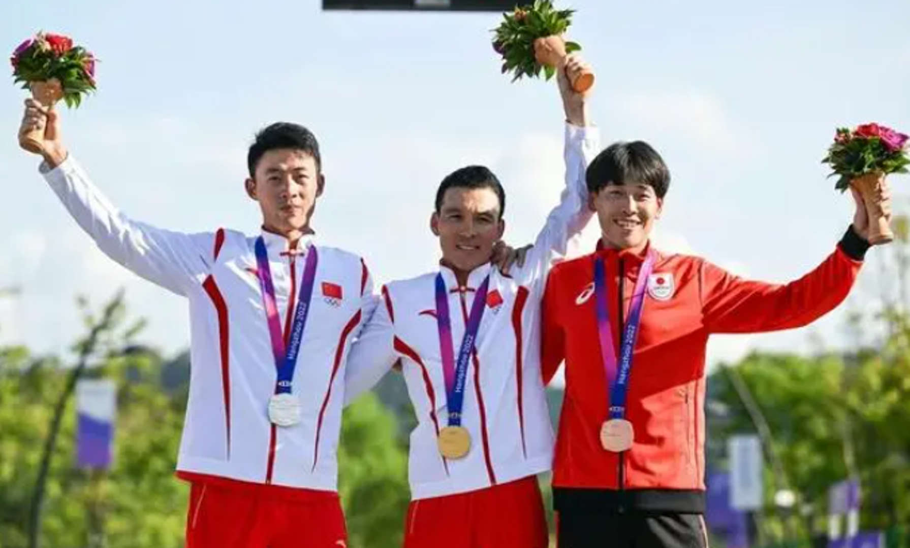 包含团队合作至关重要,选手相互配合,以实力征服对手的词条 包含团队合作至关重要,选手相互配合,以实力征服对手的词条