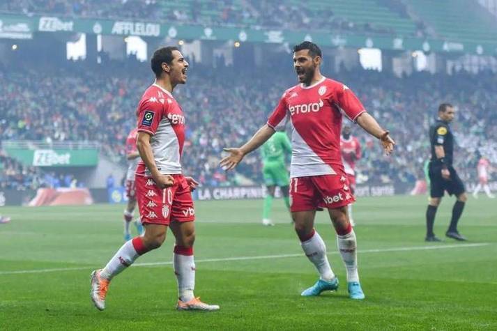 爱游戏中国官网-摩纳哥客场深陷卢瓦斯卡，连败