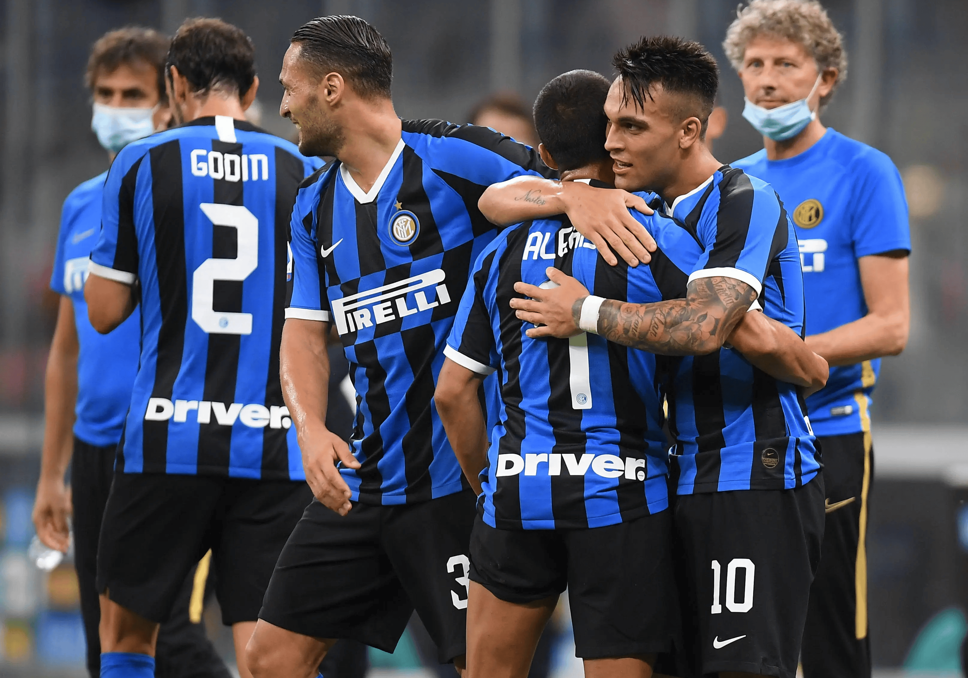 爱游戏app-尤文图斯战胜国际米兰，盘踞联赛榜首