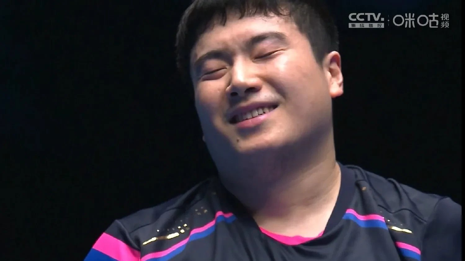 关于罗马竞技场气氛火爆,球迷们热情支持的信息 关于罗马竞技场气氛火爆,球迷们热情支持的信息