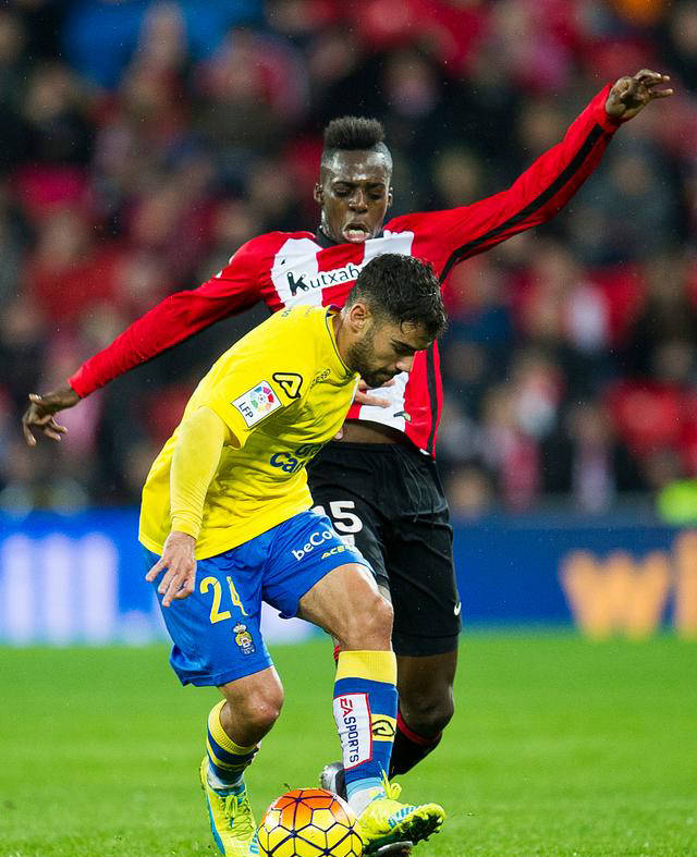 爱游戏官方登录入口-塞维利亚客场挑战，希望取得关键胜利的简单介绍