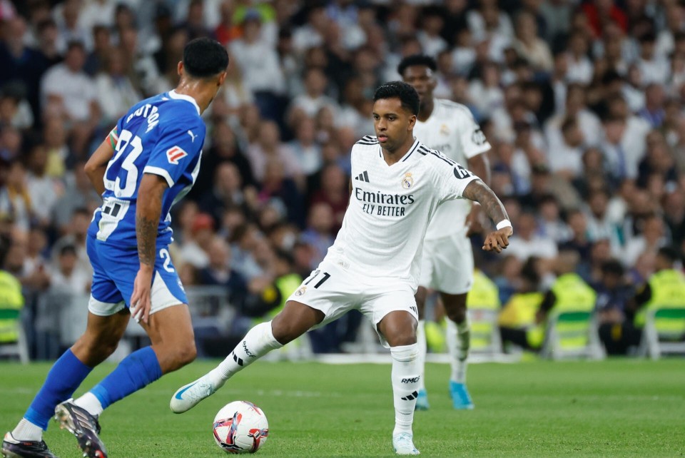 爱游戏app-包含齐达内怒斥裁判，皇马客场战平阿拉维斯的词条