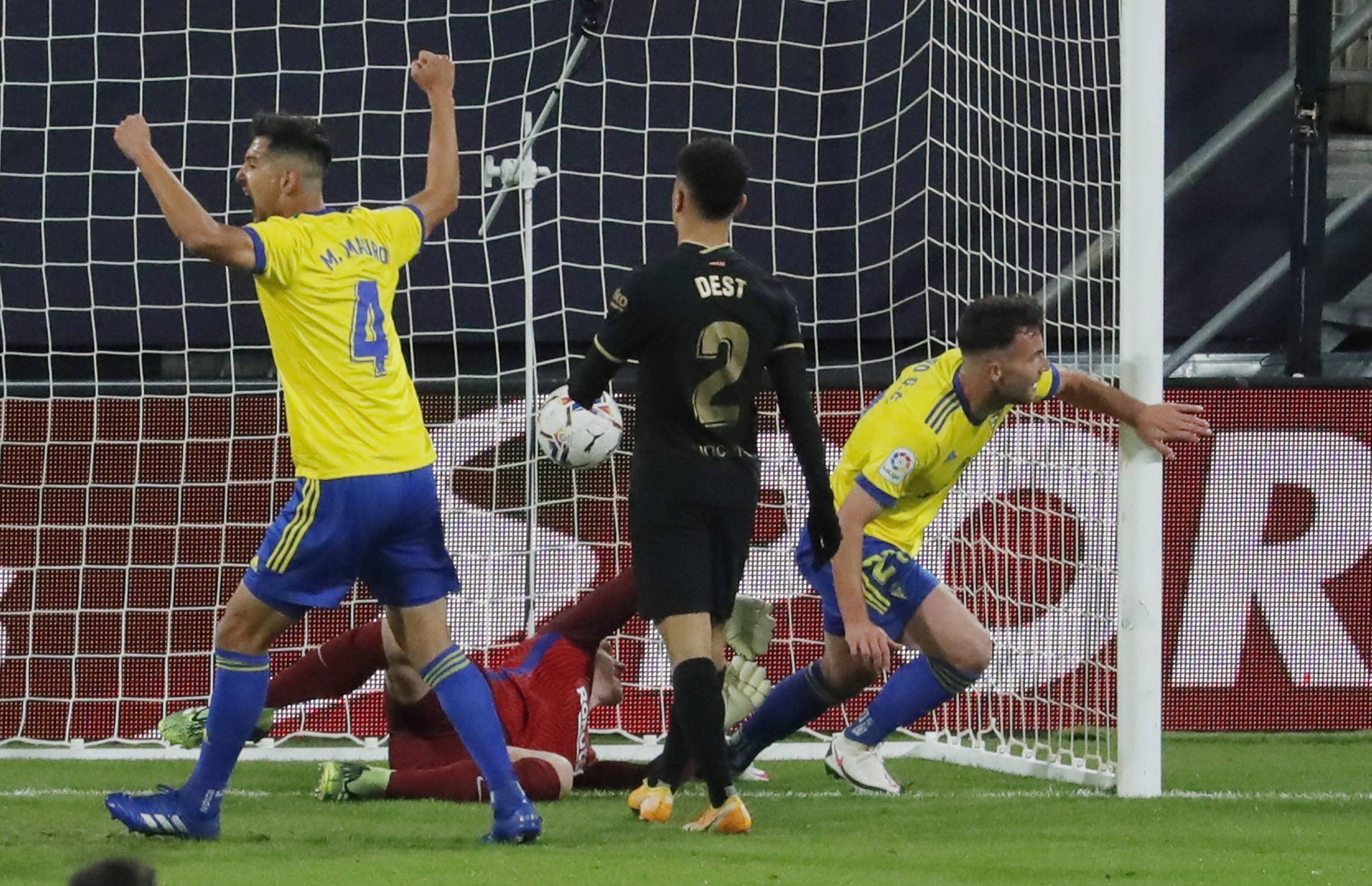 关于皇家社会客场惊险获胜，取得三分的信息