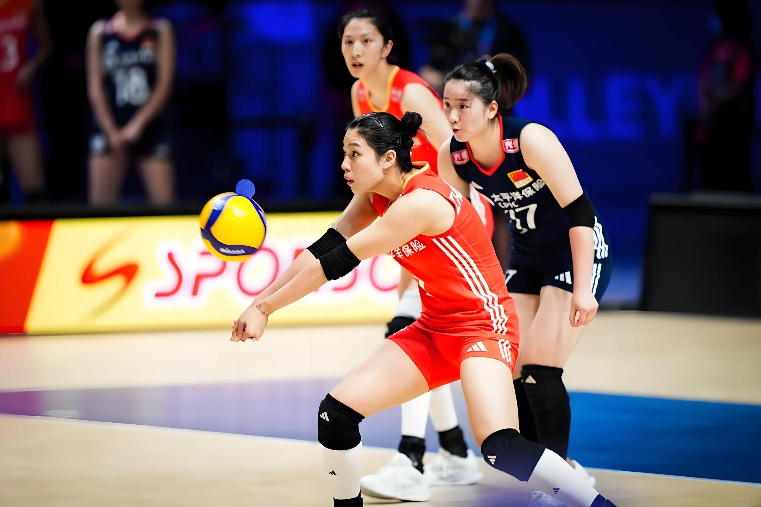 爱游戏中国官网-中国队员表现抢眼，勇夺头名的简单介绍