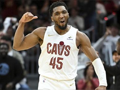 勇士单核作战,被雄鹿逆转遭遇四连败 勇士单核作战,被雄鹿逆转遭遇四连败